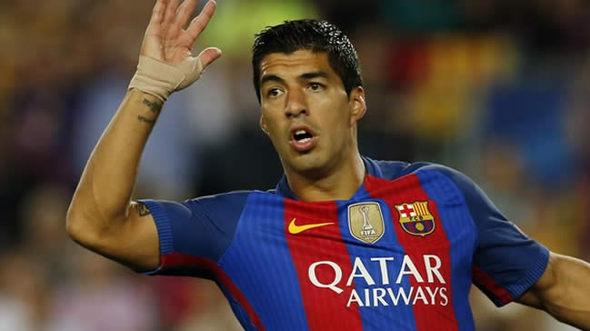 'Futbol erkekler içindir' diyen Suarez'e kadınlardan davet