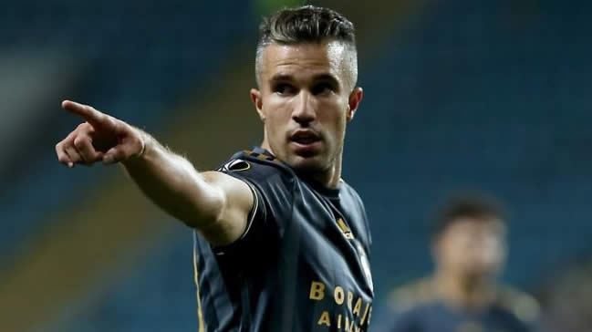 Robin Van Persie'yi hırs bastı
