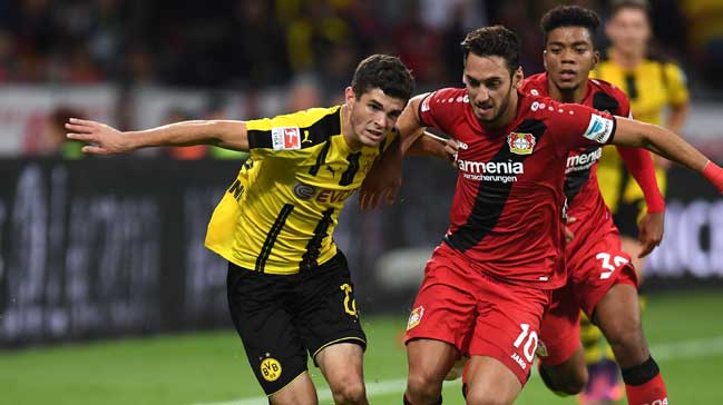 Hakan Çalhanoğlu yine şov yaptı!