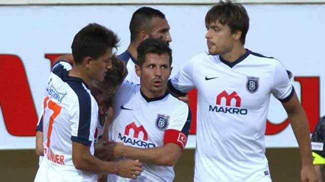 Başakşehir gol oldu yağdı!