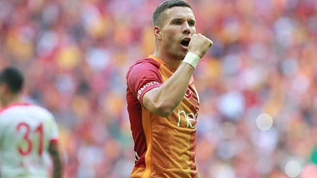 Podolski'den efsane geri dönüş