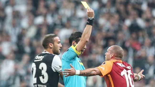 Süper Lig'de kartlar azaldı