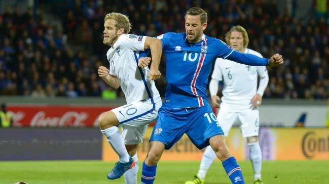 İzlanda 90'dan sonra hayata döndü!