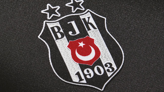Beşiktaş'ta Adriano şoku!