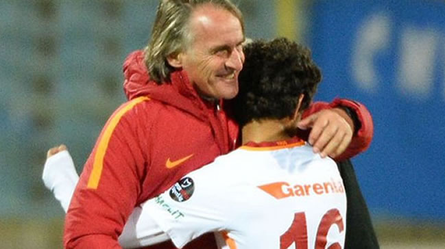 Mustafa Kapı'ya önce pasta sonra sözleşme