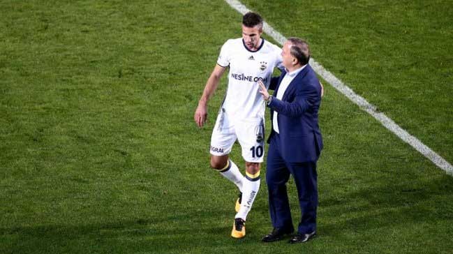 Fenerbahçe'de hücum sorunu çözülüyor