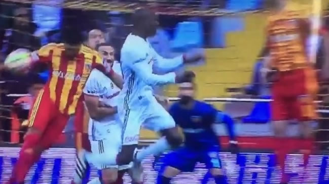 Kayserispor - Beşiktaş maçında penaltı isyanı