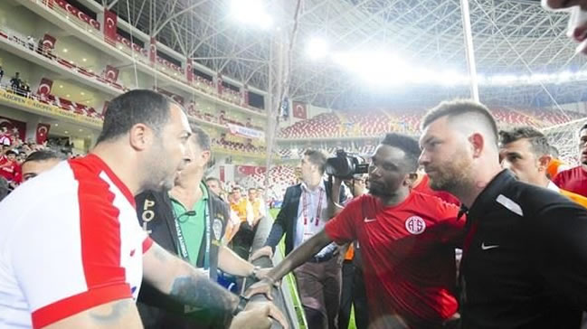 'İlk 10'a giremezsek 100 bin Euro vereceğim'