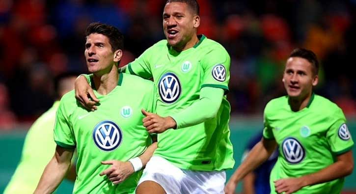 Mario Gomez attı, kupada tur Wolfsburg'un oldu!