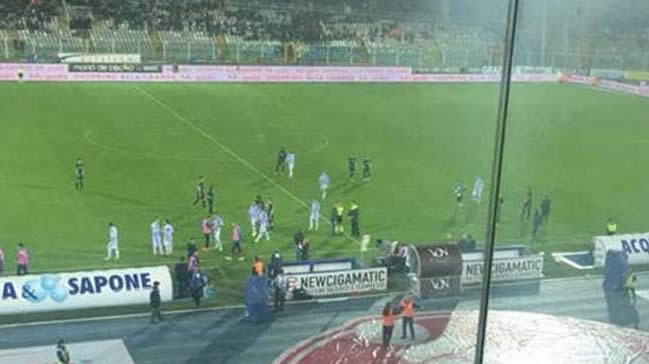 Serie A maçında deprem paniği