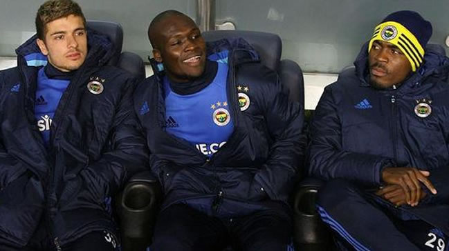 Fenerbahçe'de Emenike krizi!