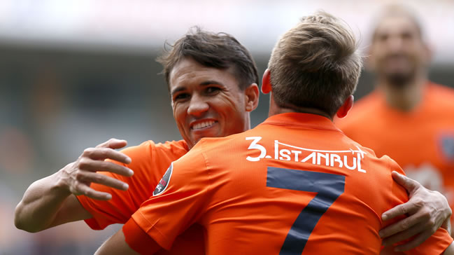 Başakşehir unvanları elinde bulunduruyor