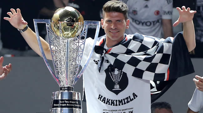 Beşiktaş'tan KAP açıklaması! Mario Gomez...