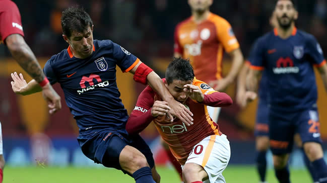 Galatasaray Emre Belözoğlu'nun adını anmadı