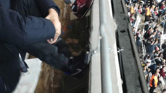 Vodafone Arena'da yağmur şoku!