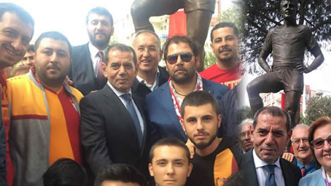 Metin Oktay heykeli İzmir'de açıldı