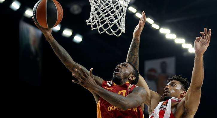 Galatasaray'dan ilk galibiyet! Abdi İpekçi'de harika maç...