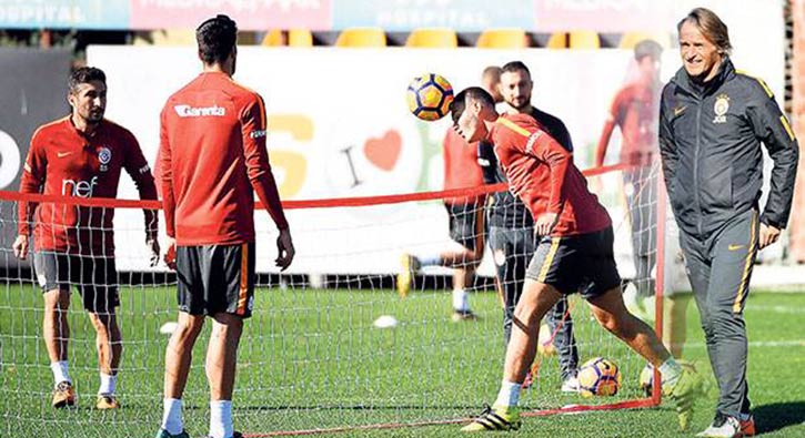 Riekerink'ten kritik derbi uyarısı