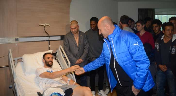 Bursaspor'dan Serdar Kurtuluş'a anlamlı ziyaret