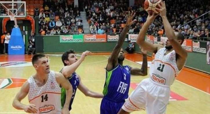 Banvit'ten FIBA Şampiyonlar Ligi'nde kritik galibiyet