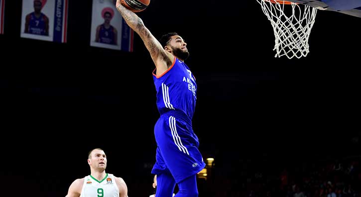 Anadolu Efes'ten üçüncü galibiyet