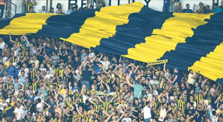 Fenerbahçeli taraftarlardan derbiye sürpriz hazırlık