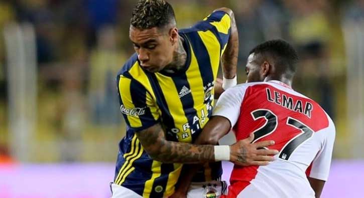 Fenerbahçe'ye dev piyango! Van der Wiel...