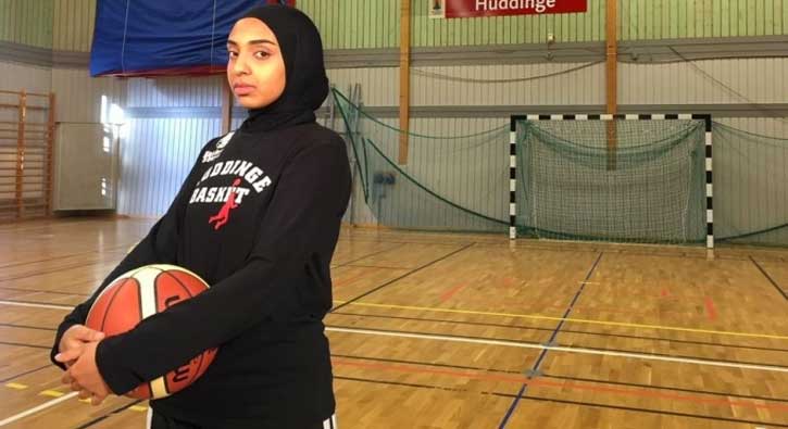 FIBA'dan başörtülü basketbolcuya izin
