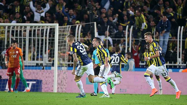 Kanarya, Kadıköy'de zafere uçtu!