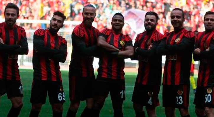 Yeni stadında grup liderini yendi!