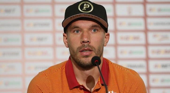 Galatasaray'da büyük panik! Lukas Podolski...