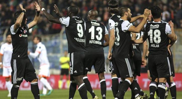 Beşiktaş'tan Benfica maçı öncesi tarihi karar!