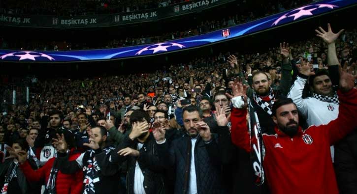 Beşiktaş taraftarı dünyada bir ilki gerçekleştirdi