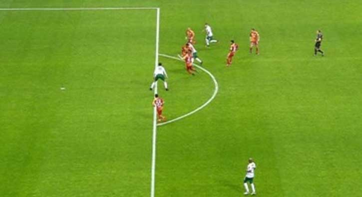 Maçta tartışılan gol ve penaltı kararları!