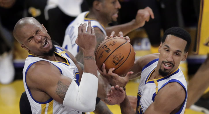 Warriors ve Spurs serilerini sürdürüyor