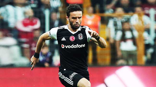 Fenerbahçe'den Gökhan Gönül'e büyük şok!