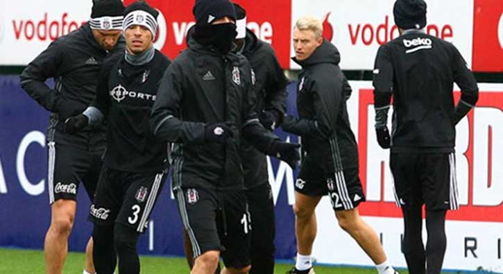 Beşiktaş derbi hazırlıklarına 3 eksikle başladı