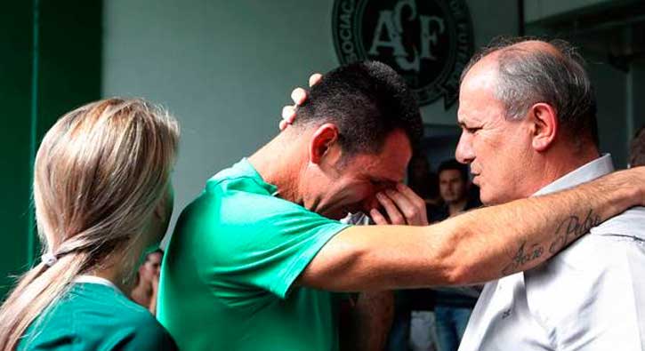 Uçak kazası sonrası futbolu bıraktığını açıkladı!