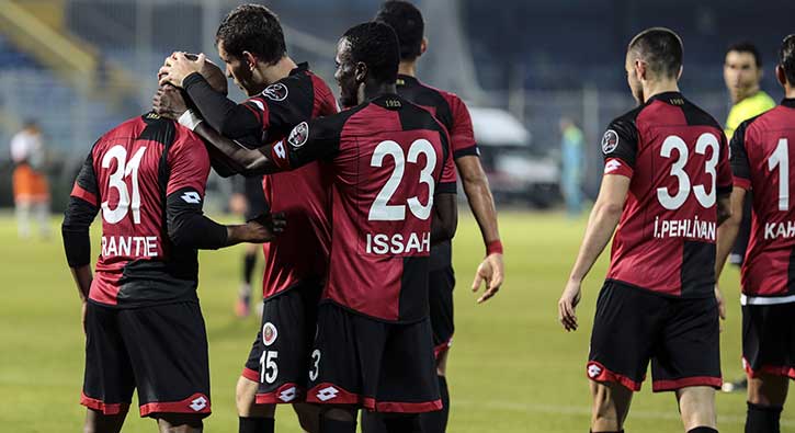 Gençlerbirliği, Adana'da rahat kazandı