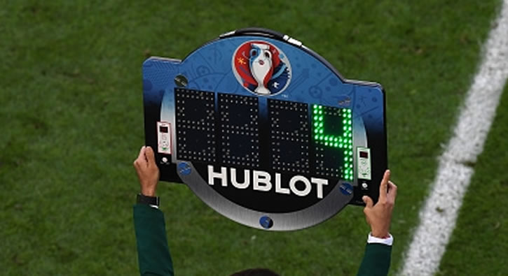 Alman futbolunda 4. değişiklik izni