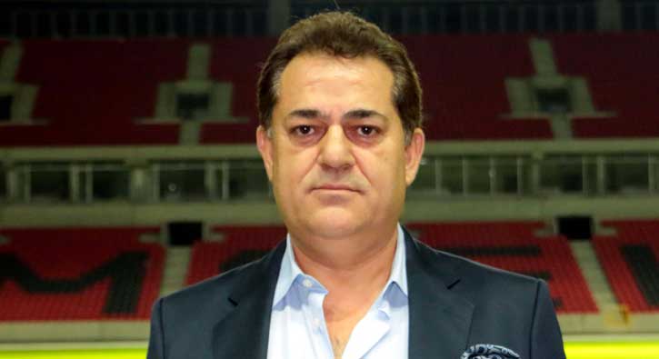 ŞOK! Resmen istifa etti