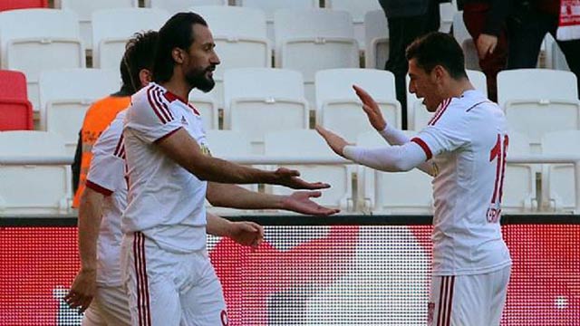 Sivasspor'da şok ayrılık!