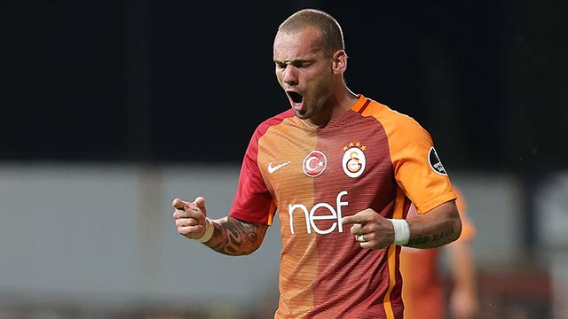 Galatasaray, Sneijder'i satıyor!