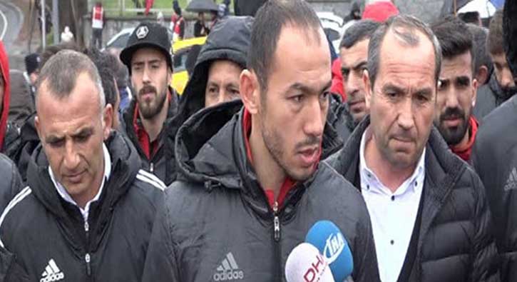 Umut Bulut'tan Şehitler Tepesine ziyaret