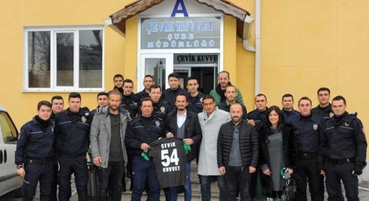 Sakaryaspor'dan, çevik kuvvete ziyaret