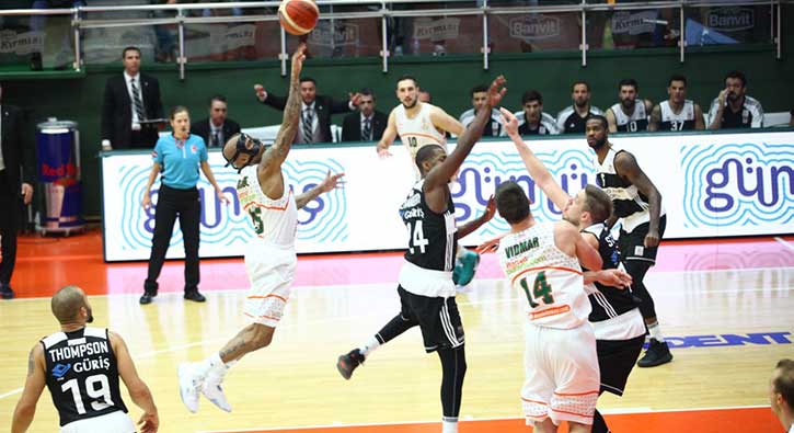 Beşiktaş'tan Banvit'e 11 sayı fark!