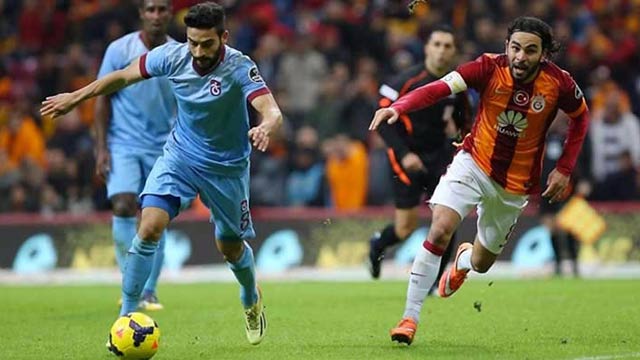 Mehmet Ekici Galatasaray'la el sıkıştı