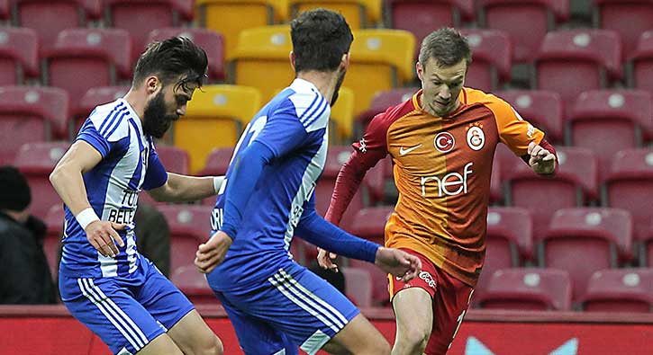 Galatasaray kupada Tuzlaspor engelini aştı