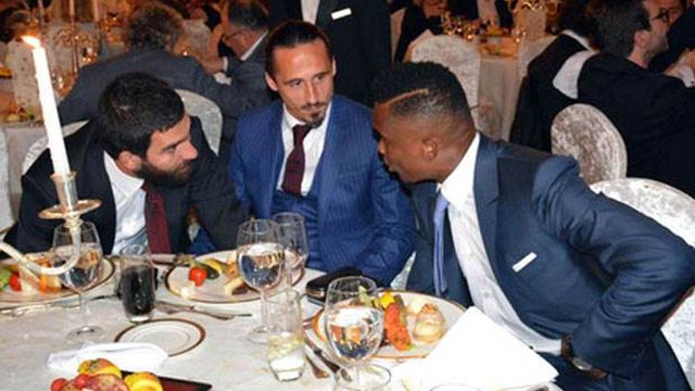Samuel Eto'o ve Serdar Özkan Yıldızlar Karması'nda