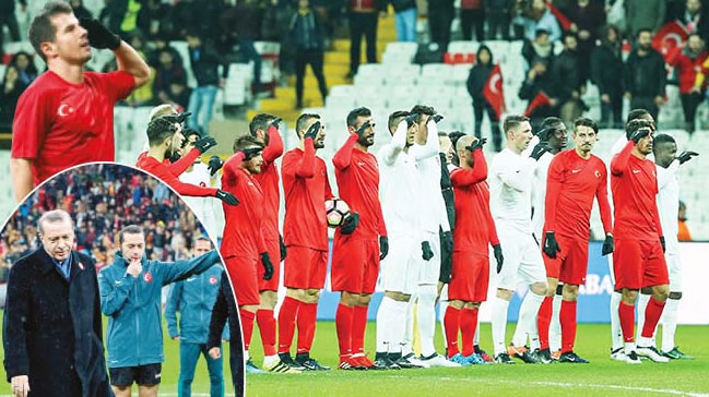 Yıldızlar şehitlerimiz için oynadı